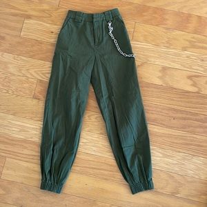 I am Gia pants